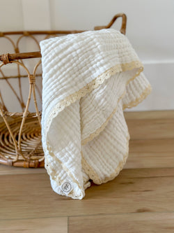 Muslin Trim Swaddle